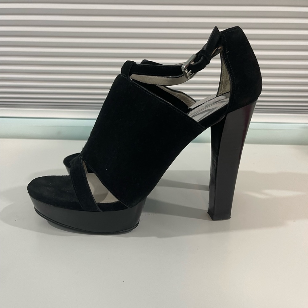 MICHAEL Kors Black Suede Heeled Sandals Size 8.5M - Picture 6 of 15